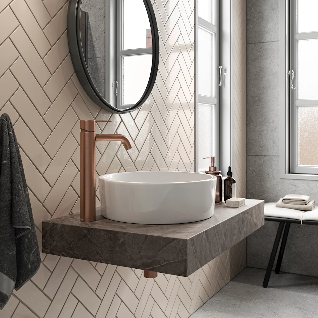 Silhouet servantbatteri høyt, børstet kobber Silhouet servantbatteri høyt, børstet kobber